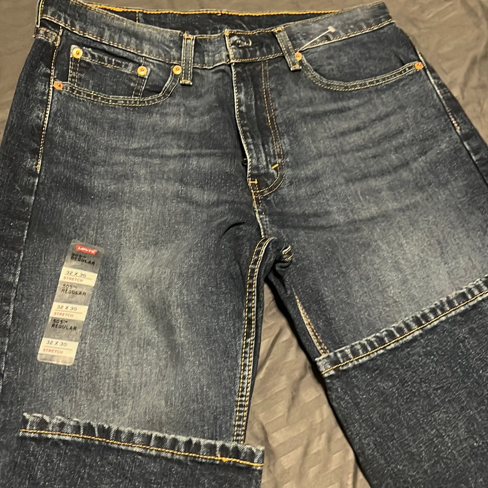 NWT MENS LEVIS